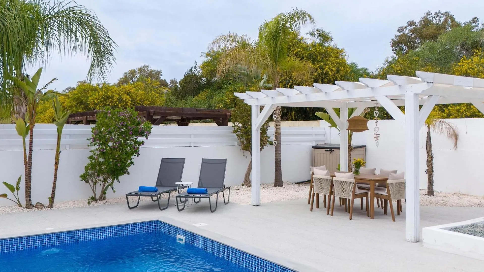 Luxvillasrentals Ayia Napa 0*,