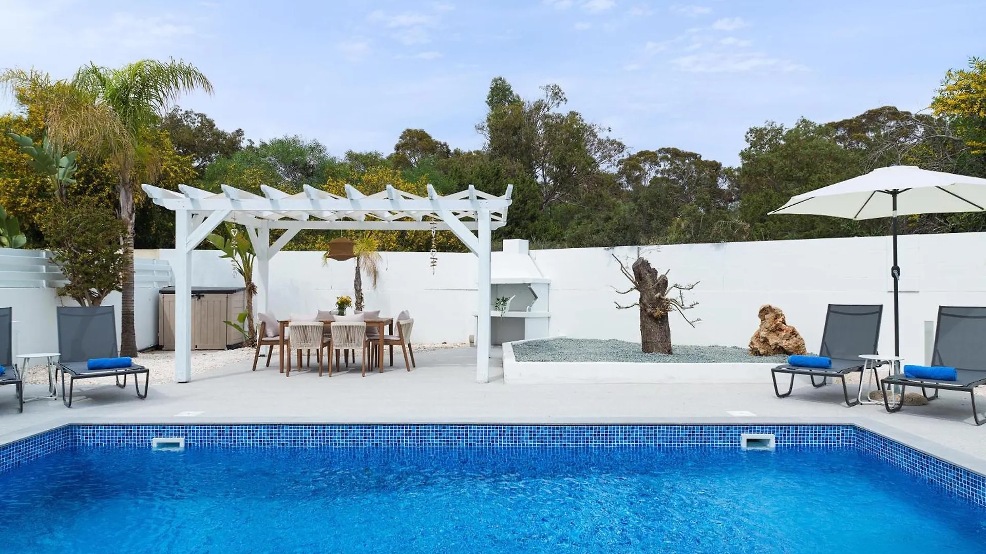 Luxvillasrentals Ajia Napa Willa